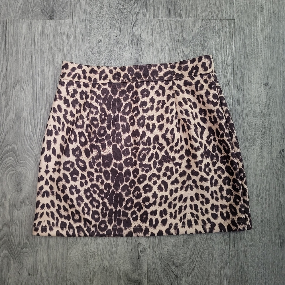 Animal print mini skirt